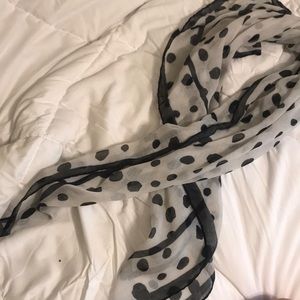 Square bandana scarf